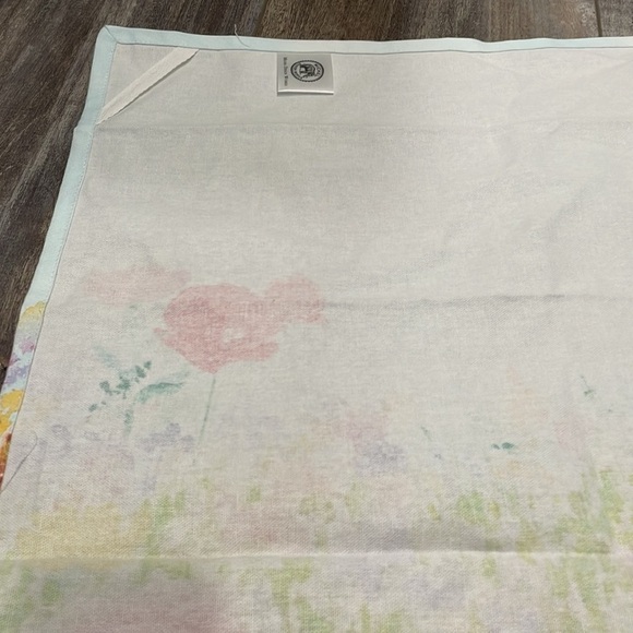 Michel Design Works The Meadow Colorful Floral Kitchen Tea Towel Set - Picture 5 of 9